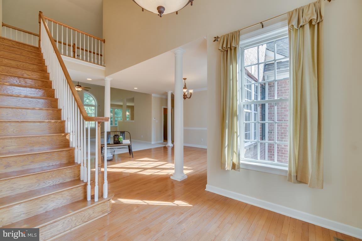 MANSFIELD MANOR - Residential