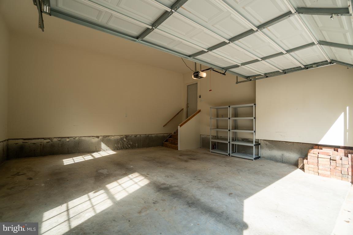 MANSFIELD MANOR - Residential