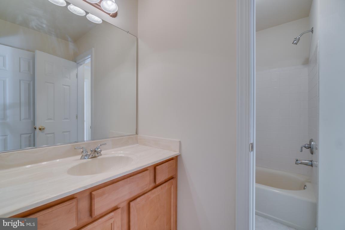 MANSFIELD MANOR - Residential