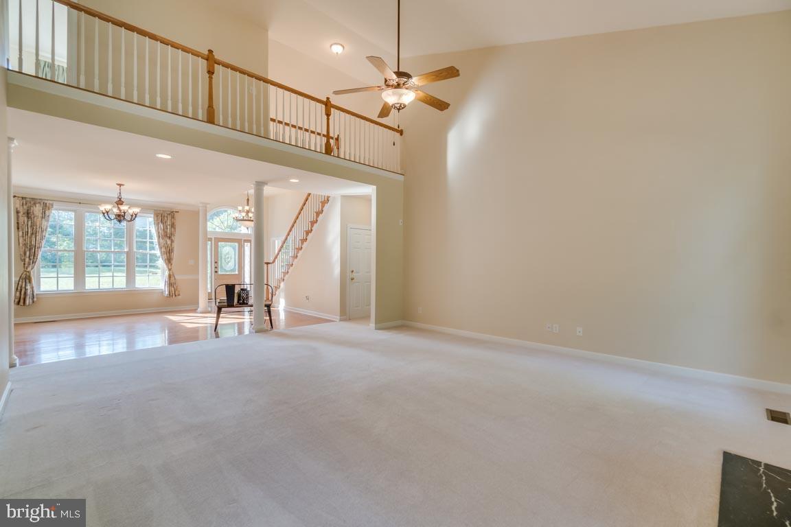 MANSFIELD MANOR - Residential