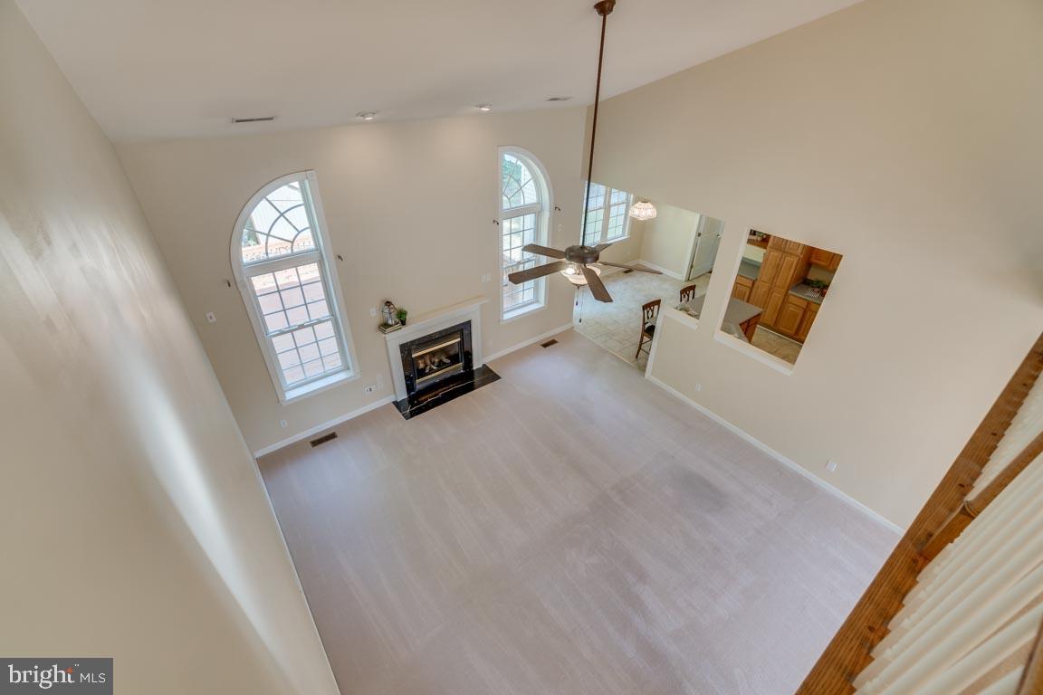 MANSFIELD MANOR - Residential