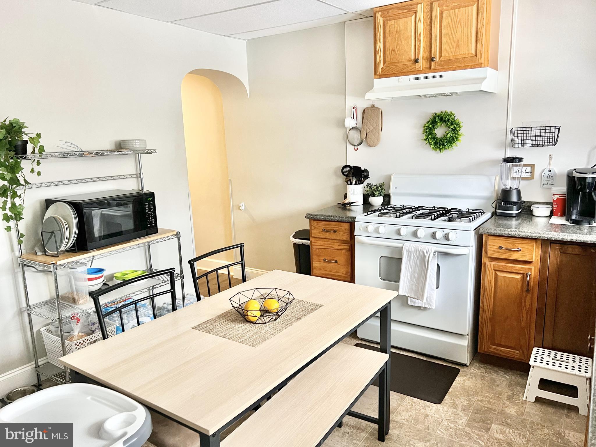 CLIFTON HEIGHTS - Residential Lease