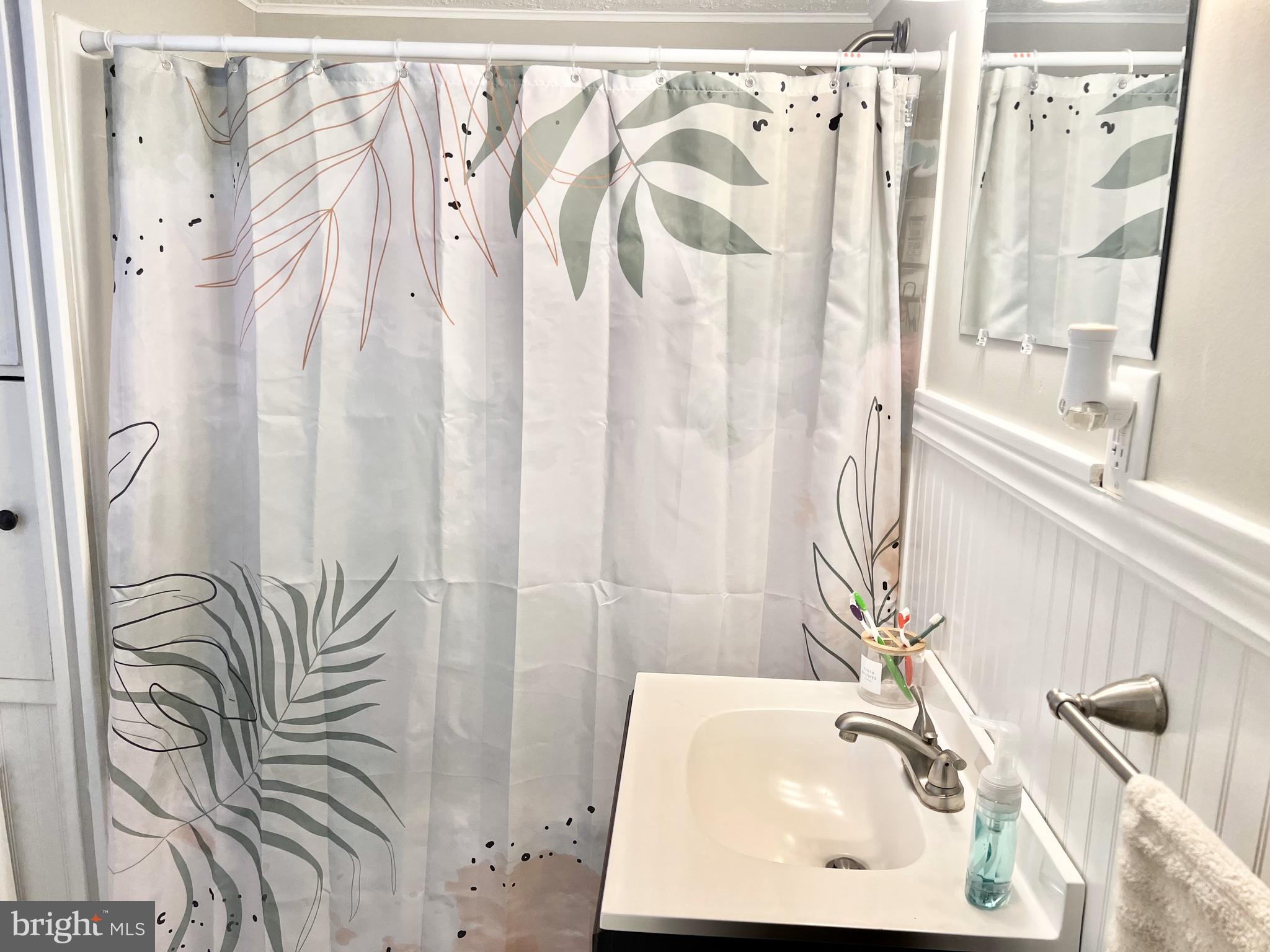 CLIFTON HEIGHTS - Residential Lease