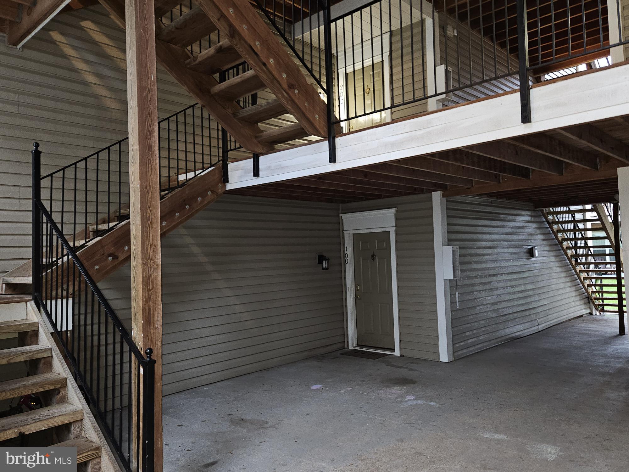 CHATHAM GREEN - Residential Lease