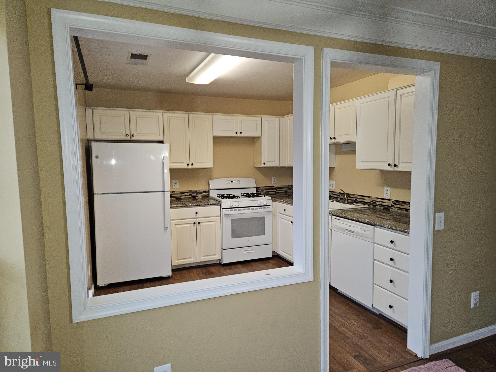 CHATHAM GREEN - Residential Lease