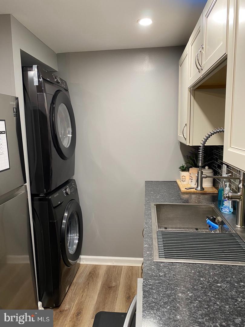 VALLEY RUN - Residential Lease