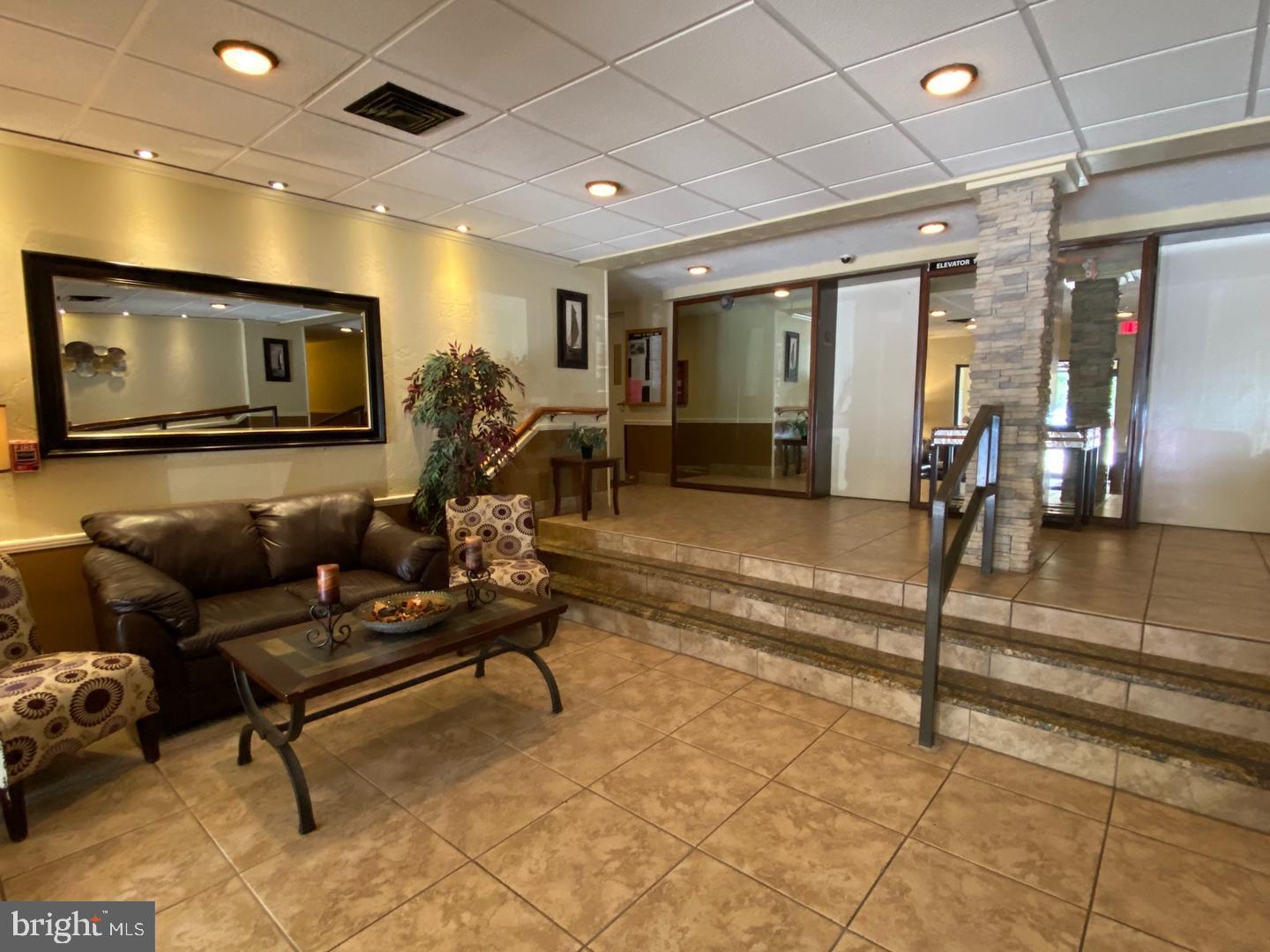 VALLEY RUN - Residential Lease