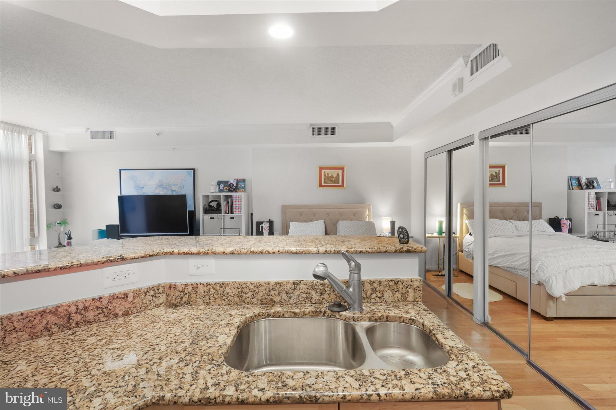 NORTHAMPTON PLACE - Residential Lease