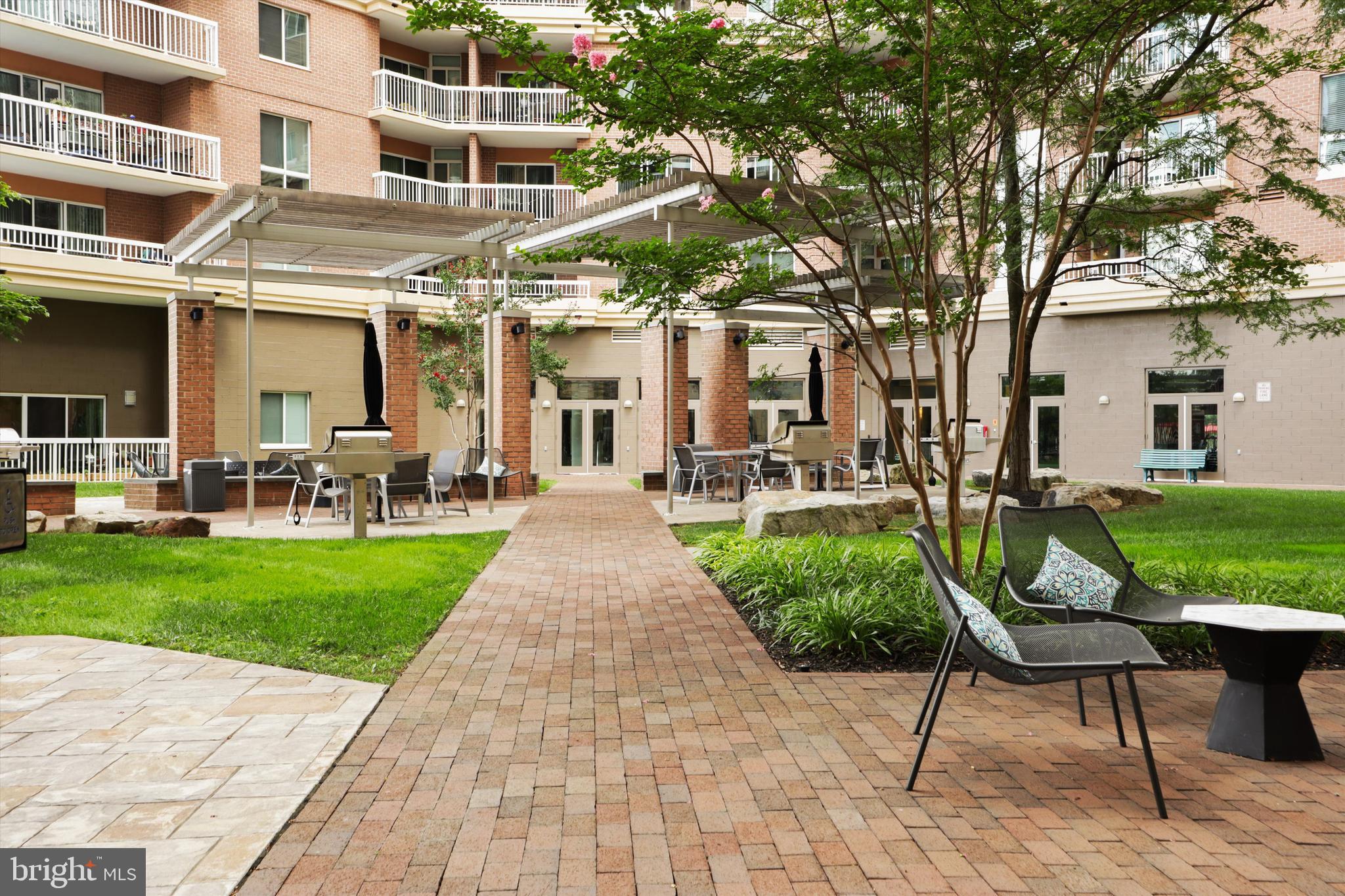 NORTHAMPTON PLACE - Residential Lease