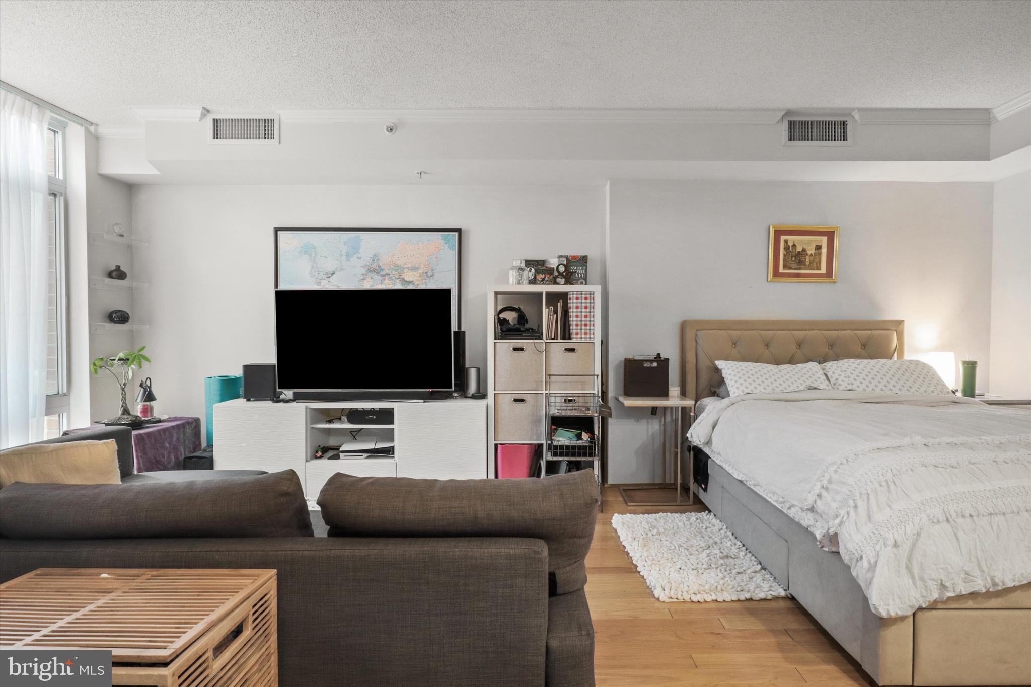 NORTHAMPTON PLACE - Residential Lease