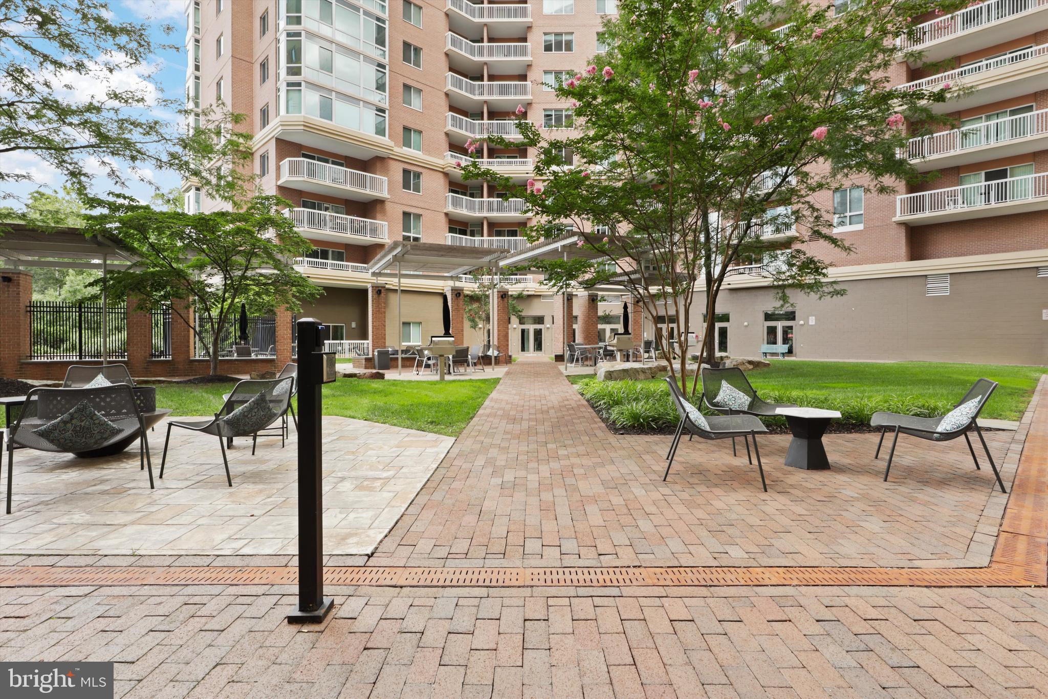 NORTHAMPTON PLACE - Residential Lease