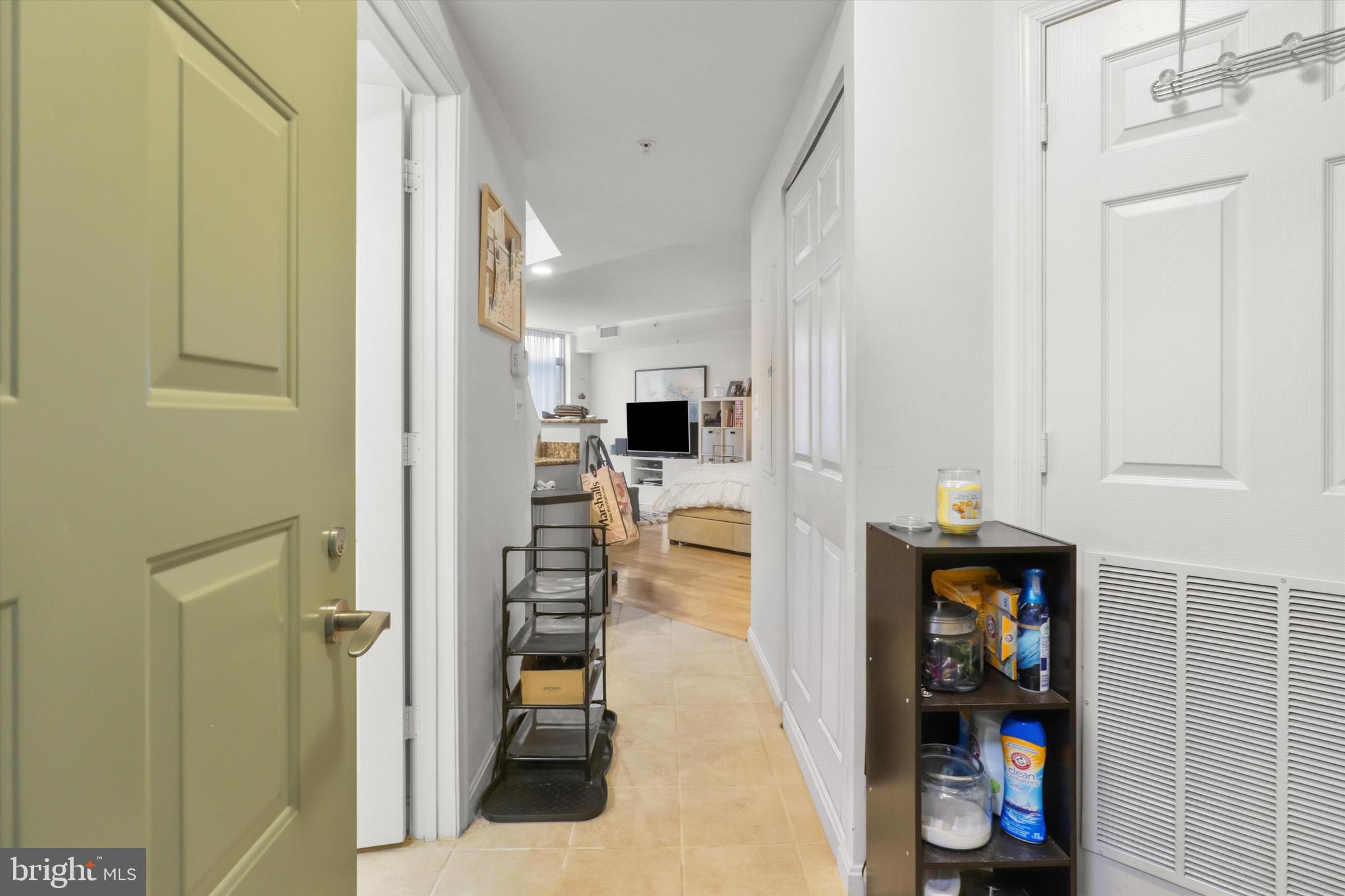 NORTHAMPTON PLACE - Residential Lease