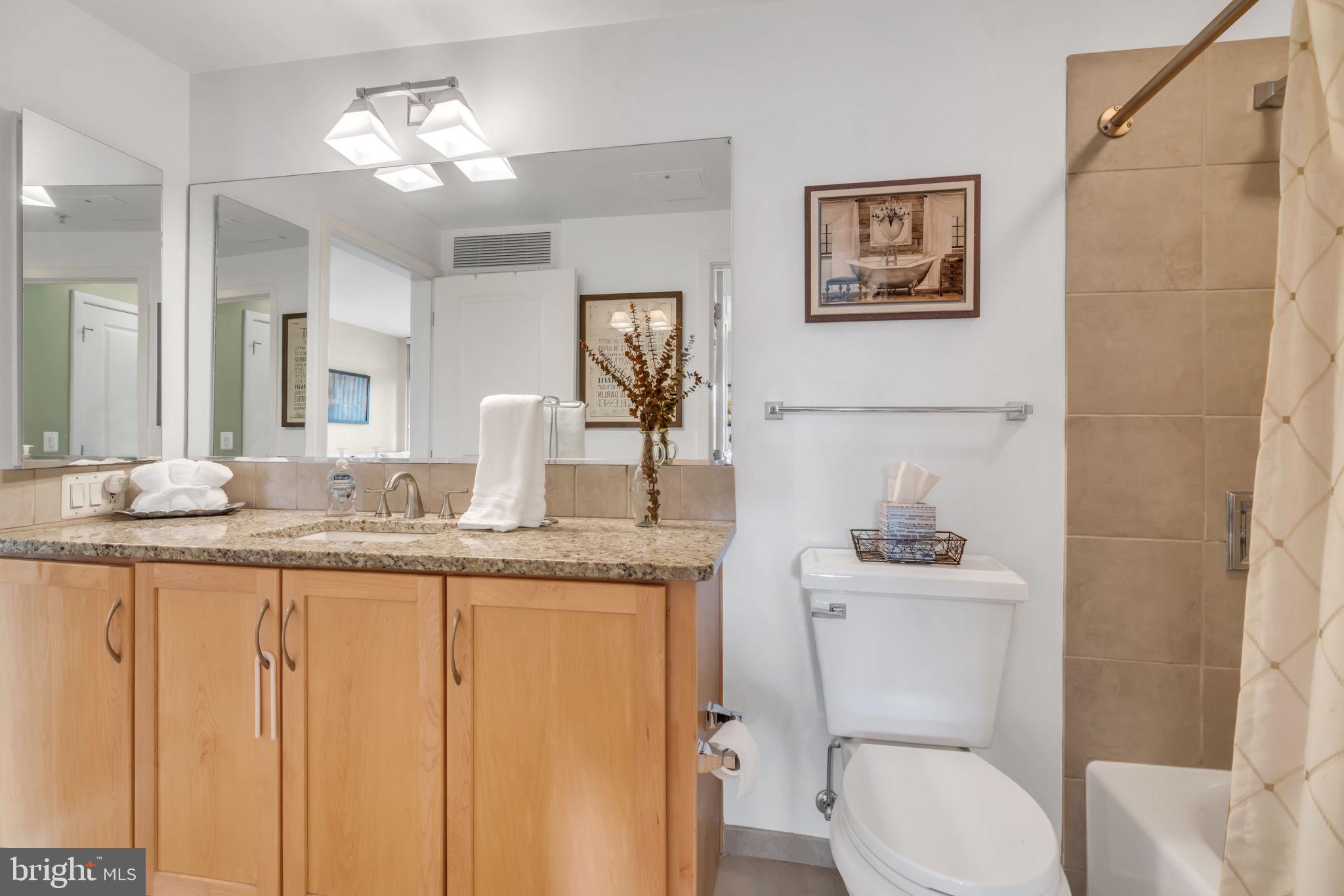 RESIDENCES AT LIBERTY CENTER - Residential Lease