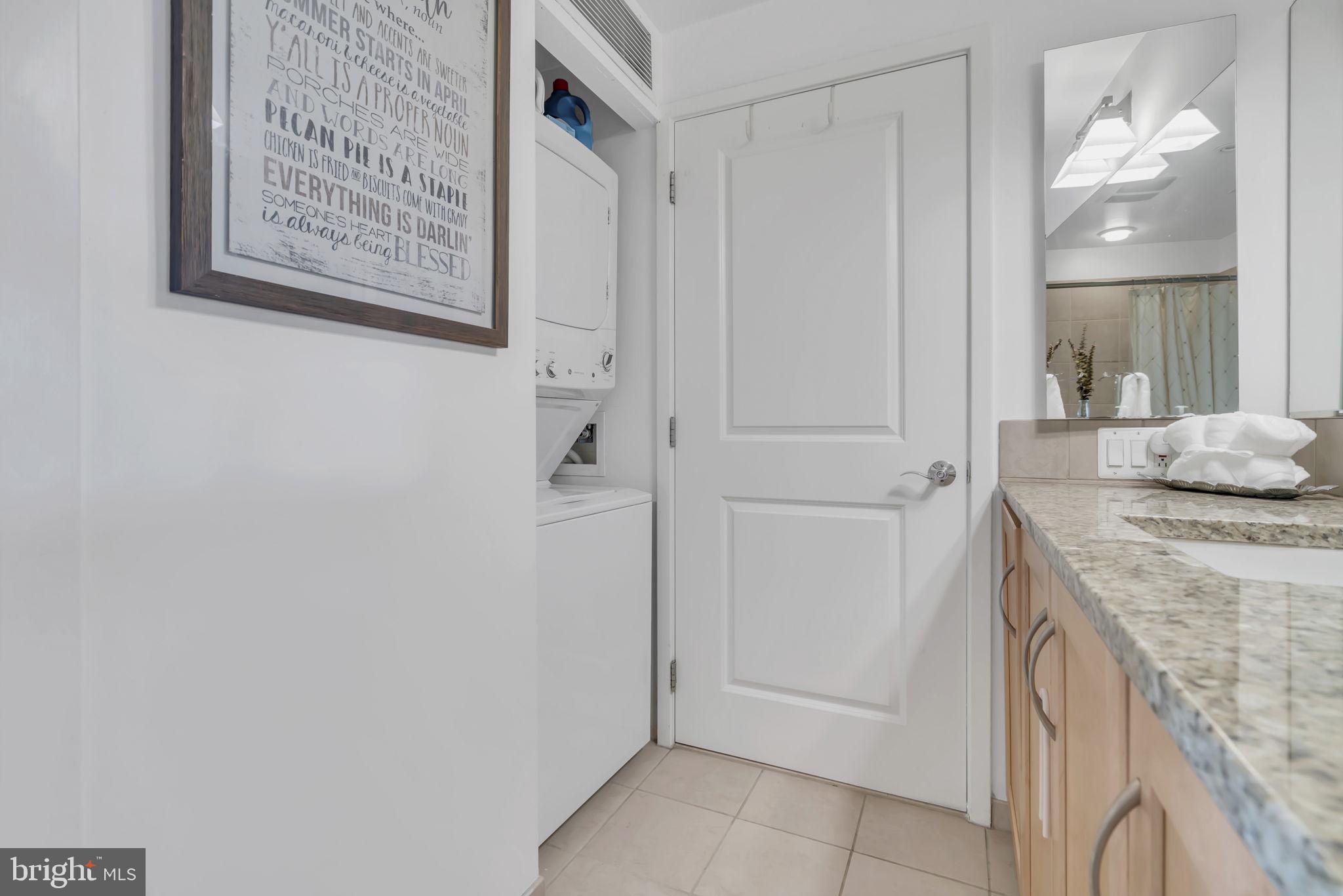 RESIDENCES AT LIBERTY CENTER - Residential Lease