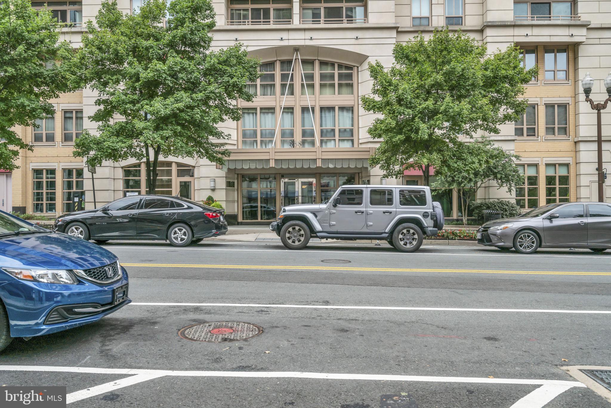 RESIDENCES AT LIBERTY CENTER - Residential Lease