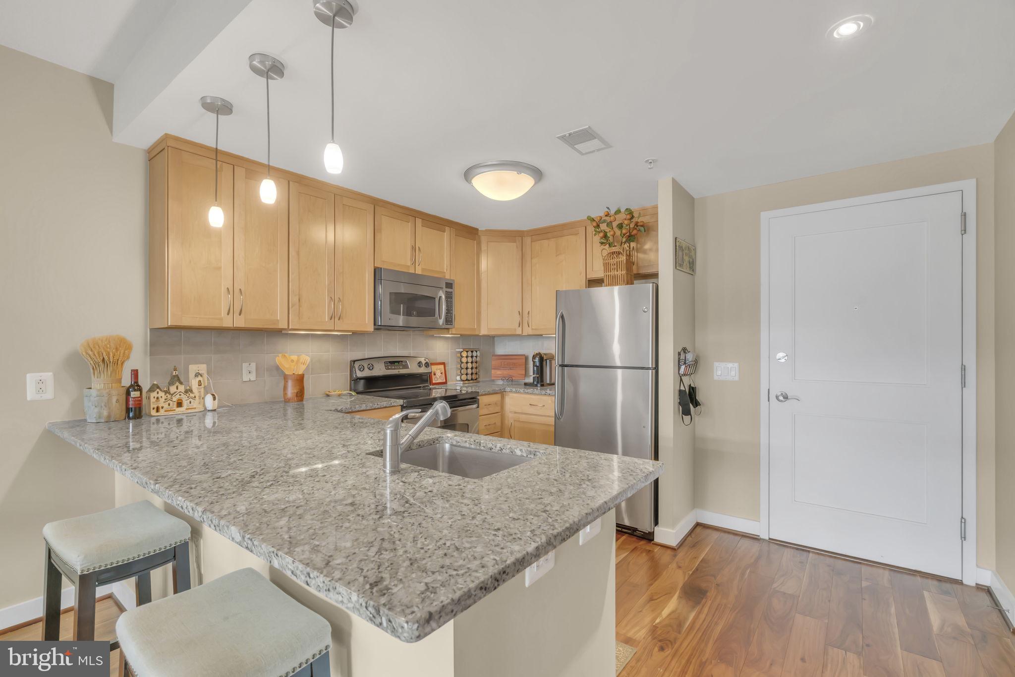 RESIDENCES AT LIBERTY CENTER - Residential Lease