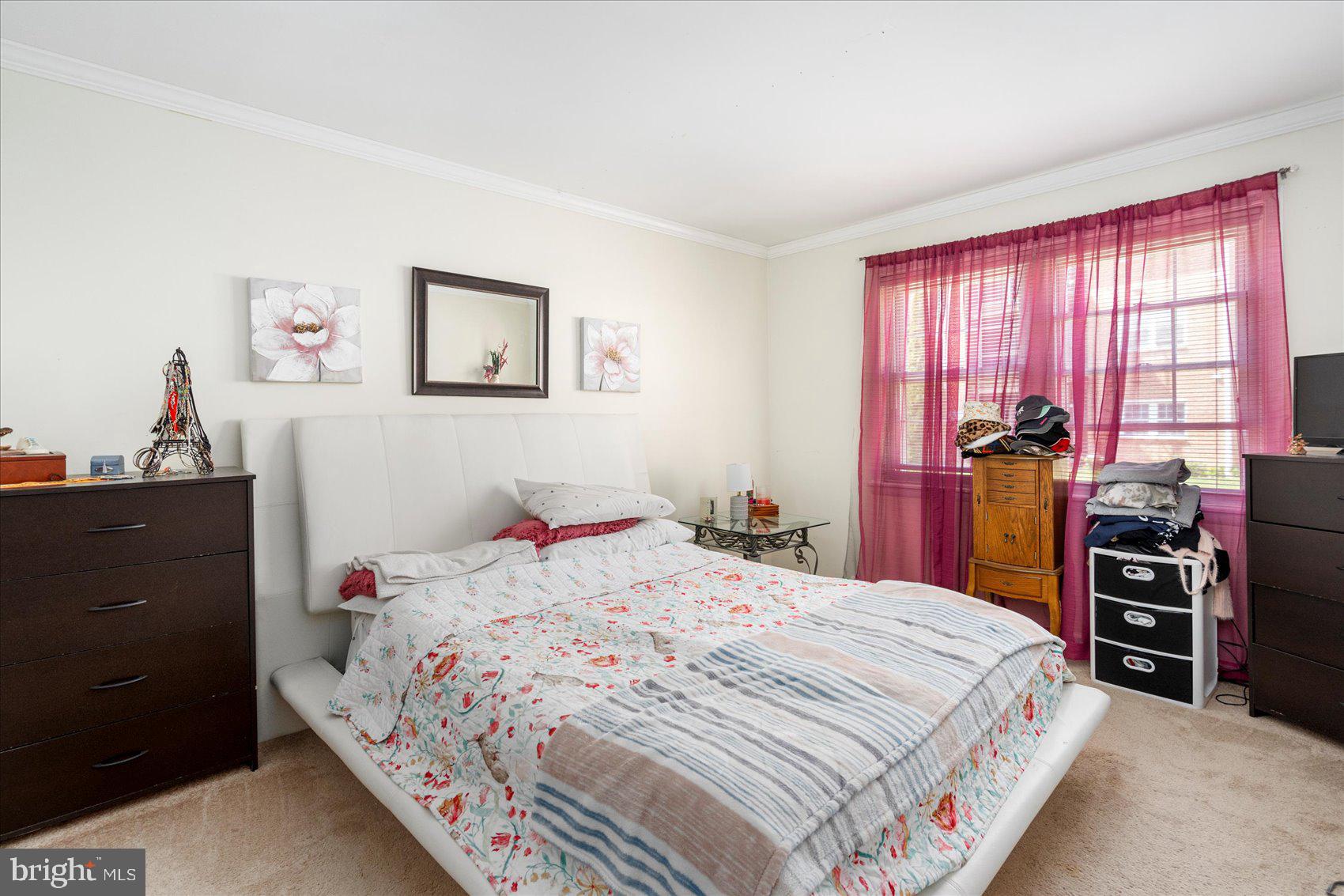 HICKORY HILLS - Residential