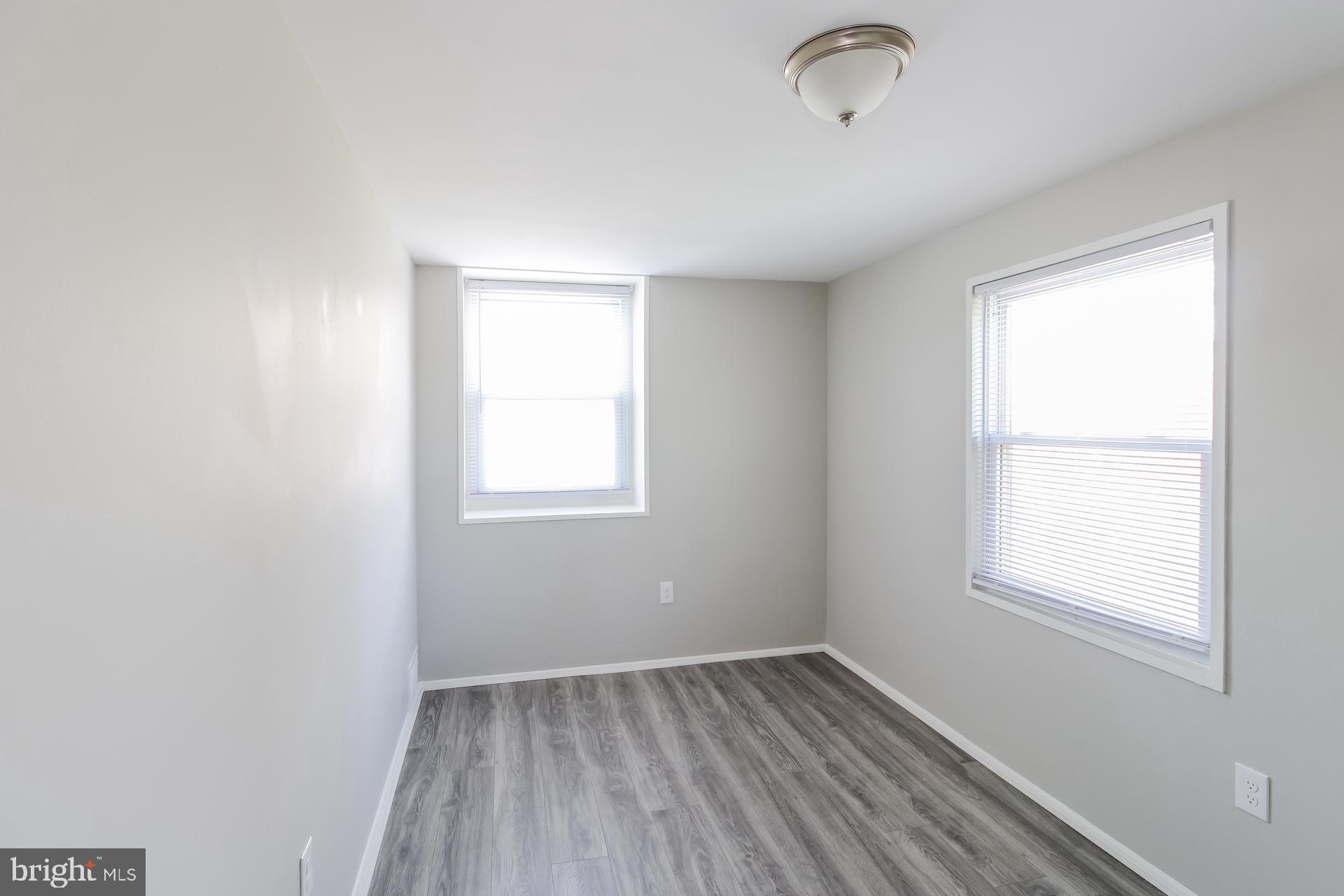 IDLEWYLDE - Residential Lease