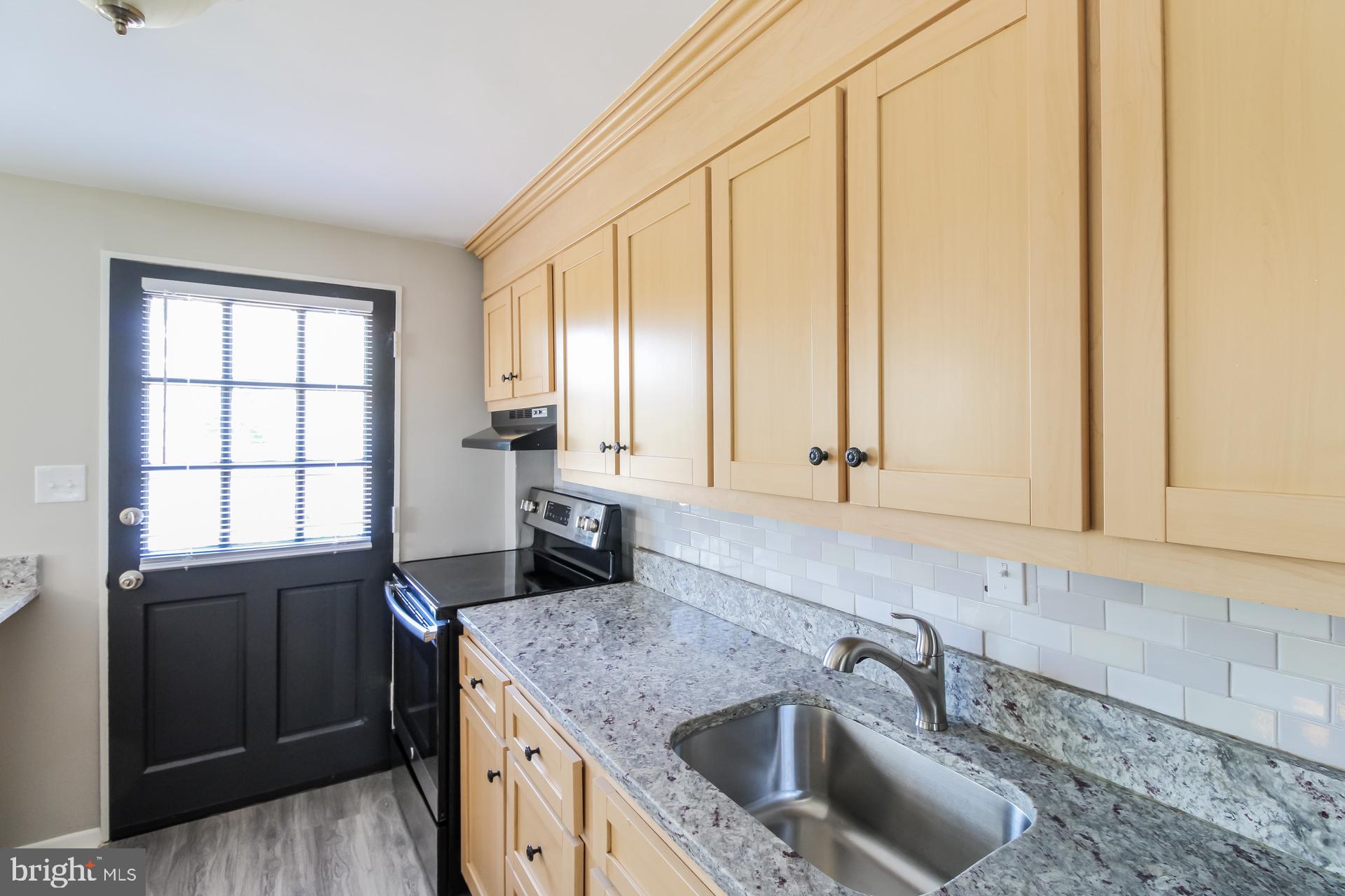 IDLEWYLDE - Residential Lease