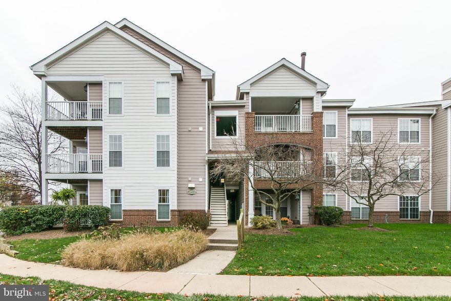 Upgraded main level 2 BR, 2 BA condo w/terrific, open floor plan. Corner unit provides great natural light. Private covered patio off of dining room. Contemporary kitchen w/IKEA cabinets, butcher block counters, stainless steel appliances. New HVAC ('08). New windows ('13). MBA updated ('15). Updates throughout. Walk-in closets! Laundry in unit! Extra storage outside of unit! Clubhouse and pool!