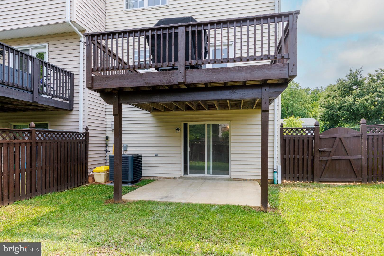 COURTS AT BELLE POINTE - Residential