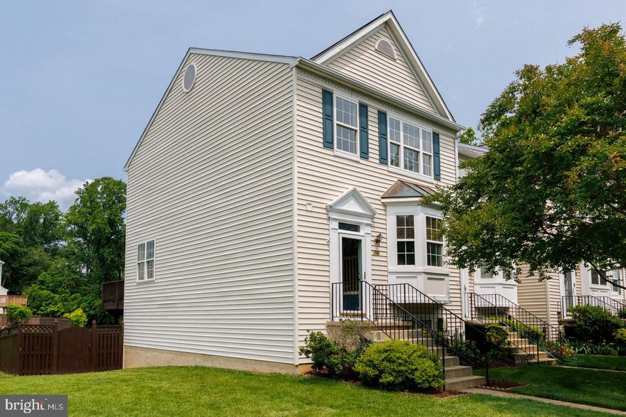 Beautifully updated 4 Bedroom, 2.5 Bath End Unit in sought-after Broadneck community, conveniently located to Downtown Annapolis & Rt 50! Updated features include new HVAC (gas heat and central air – 2023), Primary bedroom with private bath with separate shower and soaking tub. Large kitchen with granite countertops, table space and slider out to wood balcony. Huge dining/living room with bay window. The lower level offers bedroom/workout/play room, laundry room and a family room with gas fireplace. New fully fenced-in backyard for entertaining and pets! Slider leads to patio.