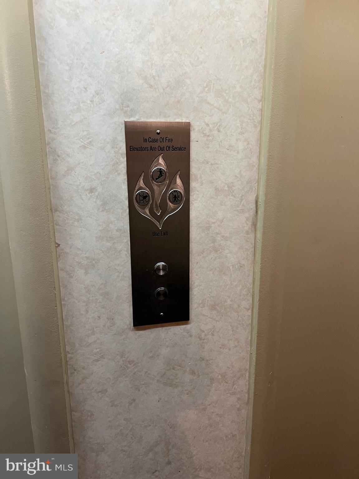 PAVILION ON THE PARK - Residential Lease