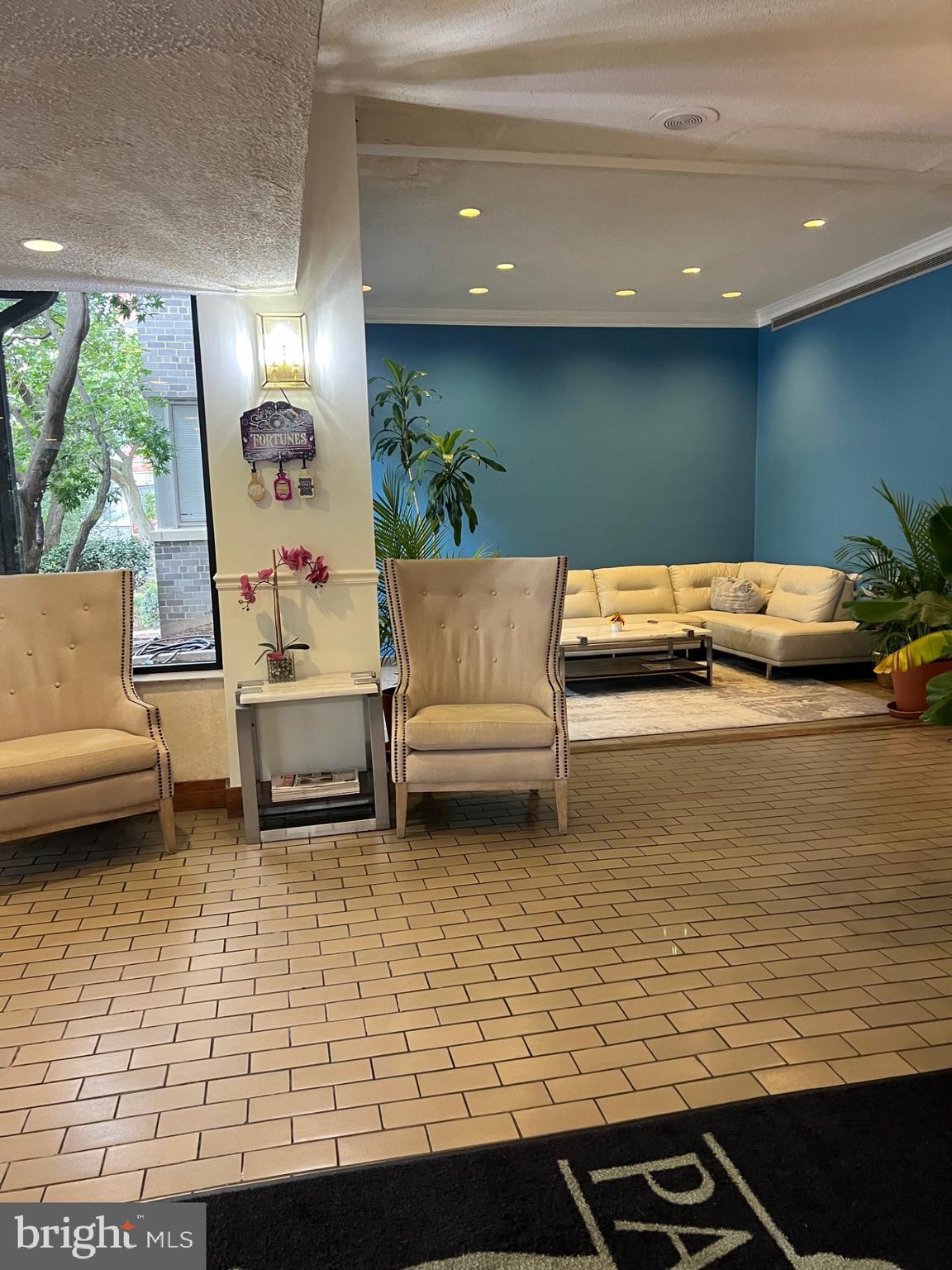 PAVILION ON THE PARK - Residential Lease