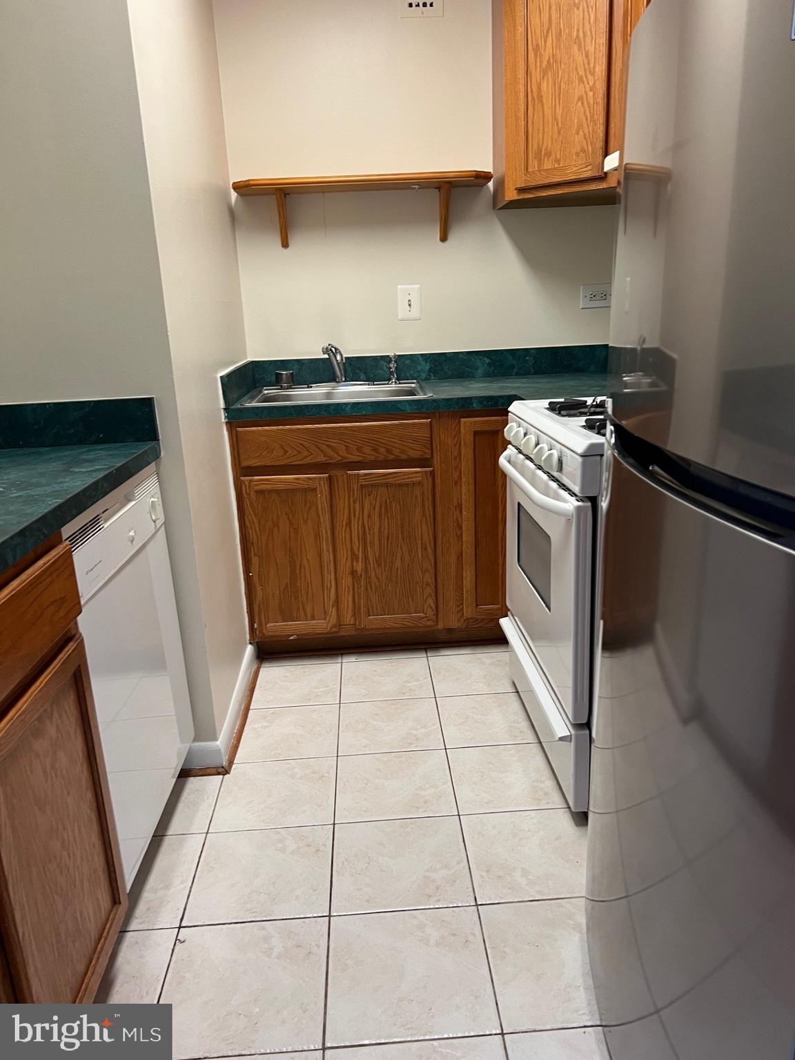 PAVILION ON THE PARK - Residential Lease