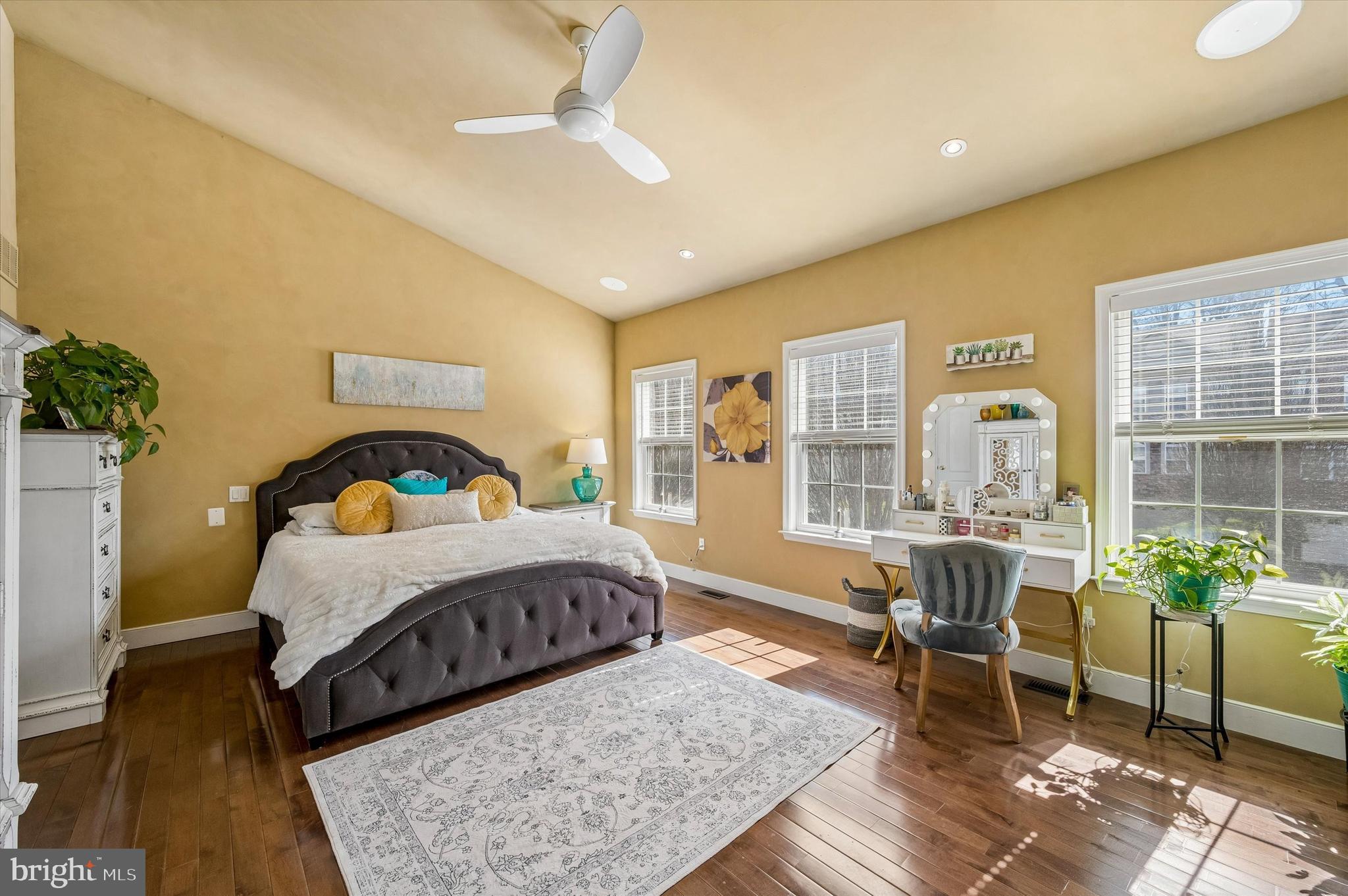 NORTHBROOK - Residential