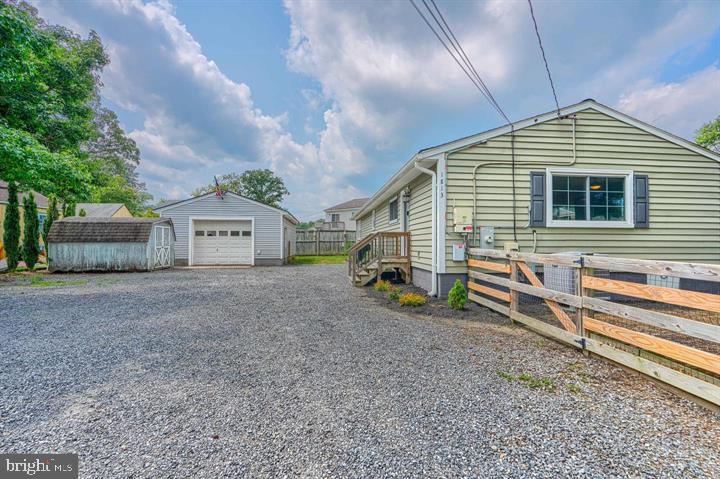 1813 POTOMAC ROAD