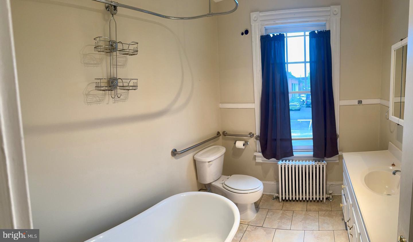 FREDERICKSBURG CITY - Residential Lease