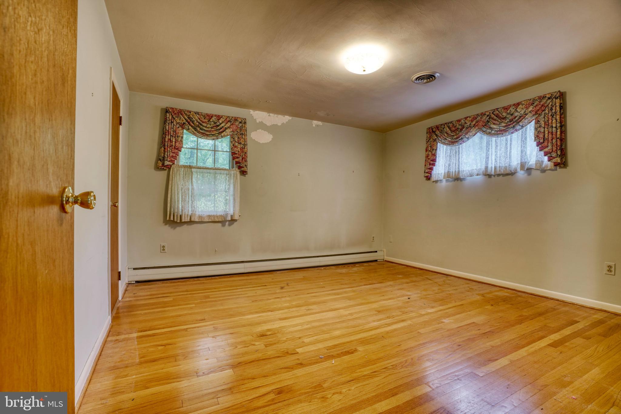 WILTON FARM ACRES - Residential