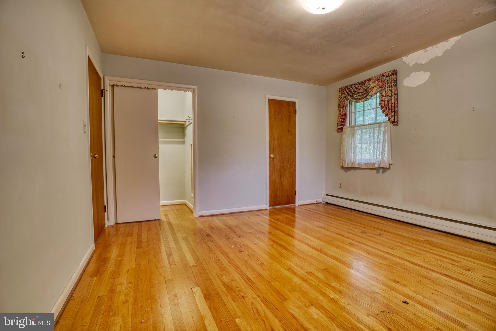 WILTON FARM ACRES - Residential