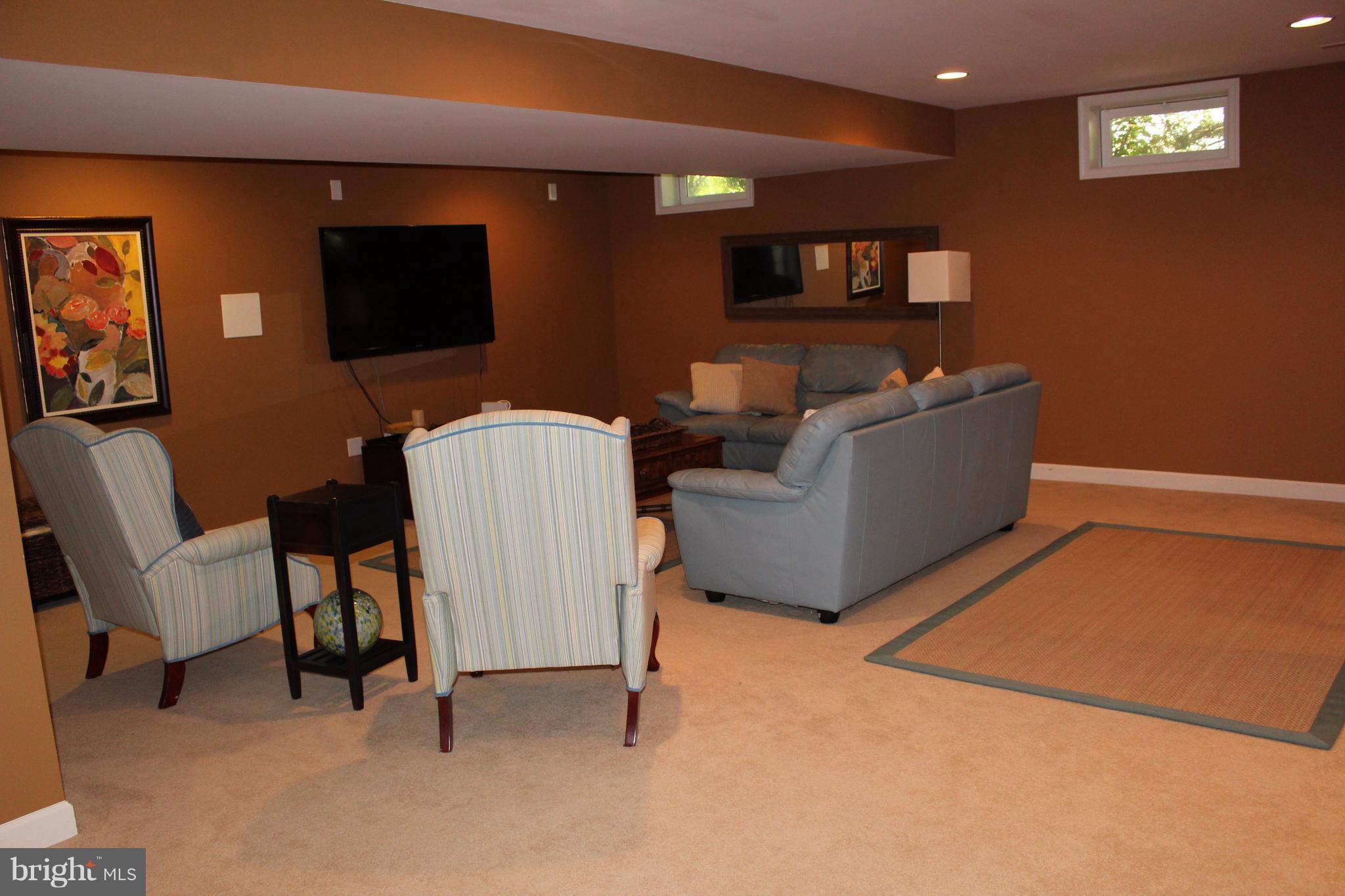 STOWE OF AMYCLAE - Residential Lease