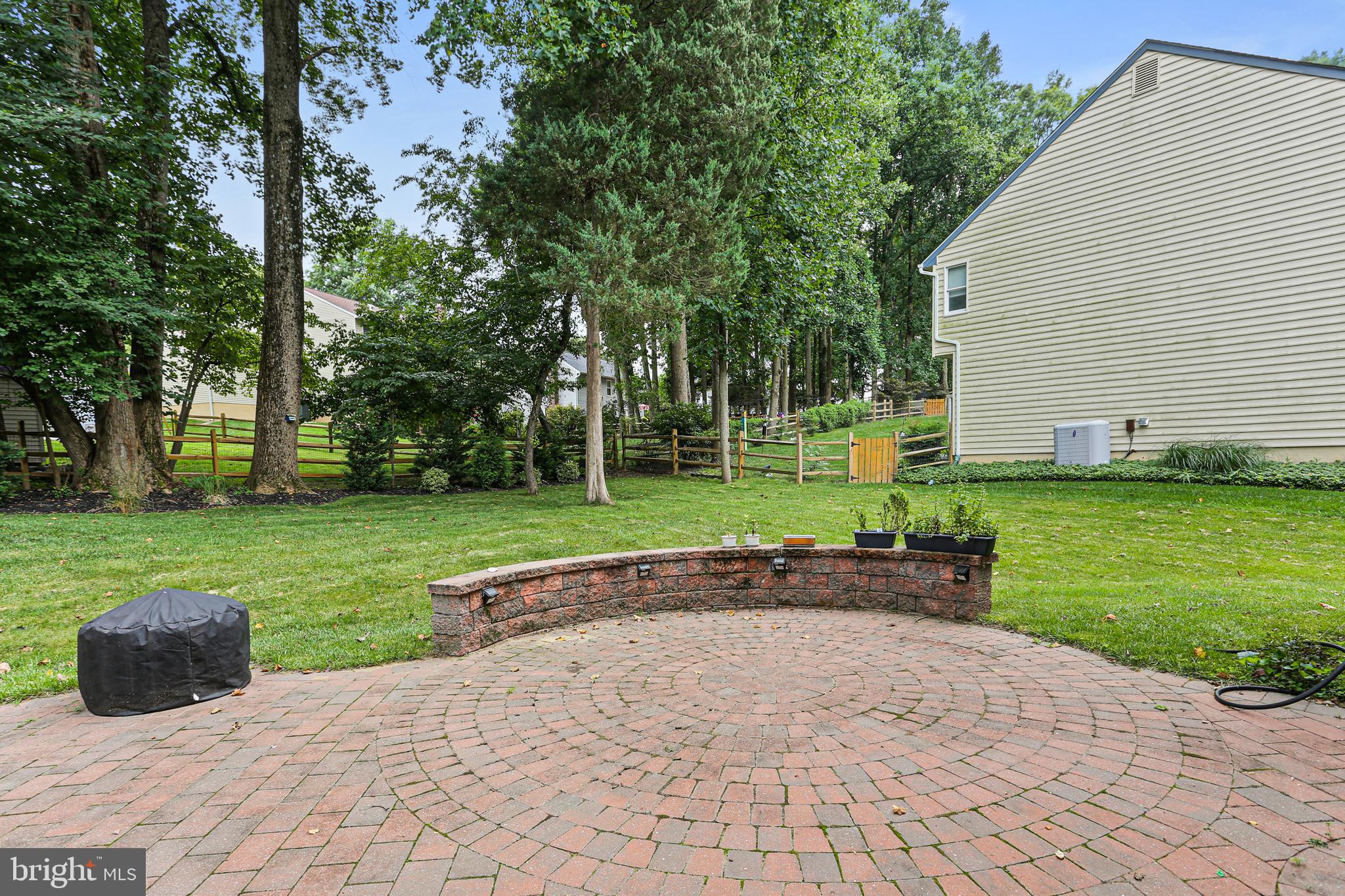 VILLAGE OF HICKORY RIDGE - Residential