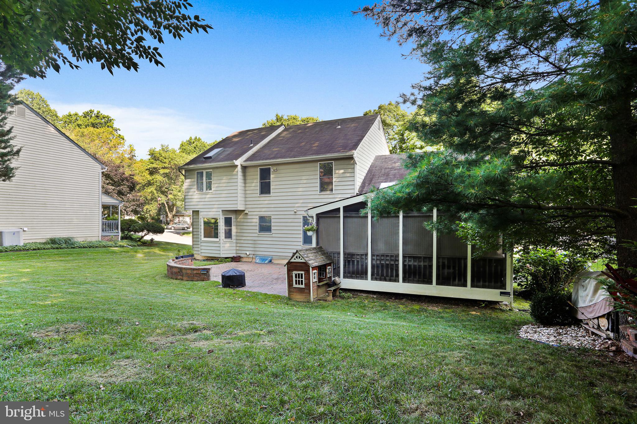 VILLAGE OF HICKORY RIDGE - Residential