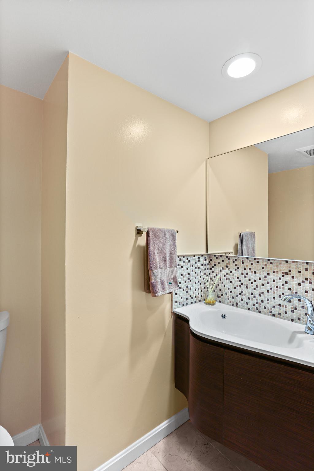 VILLAGE OF HICKORY RIDGE - Residential