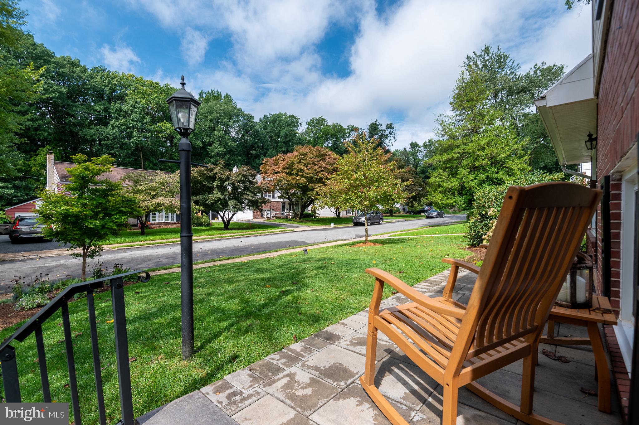 25 GREENTREE LANE
