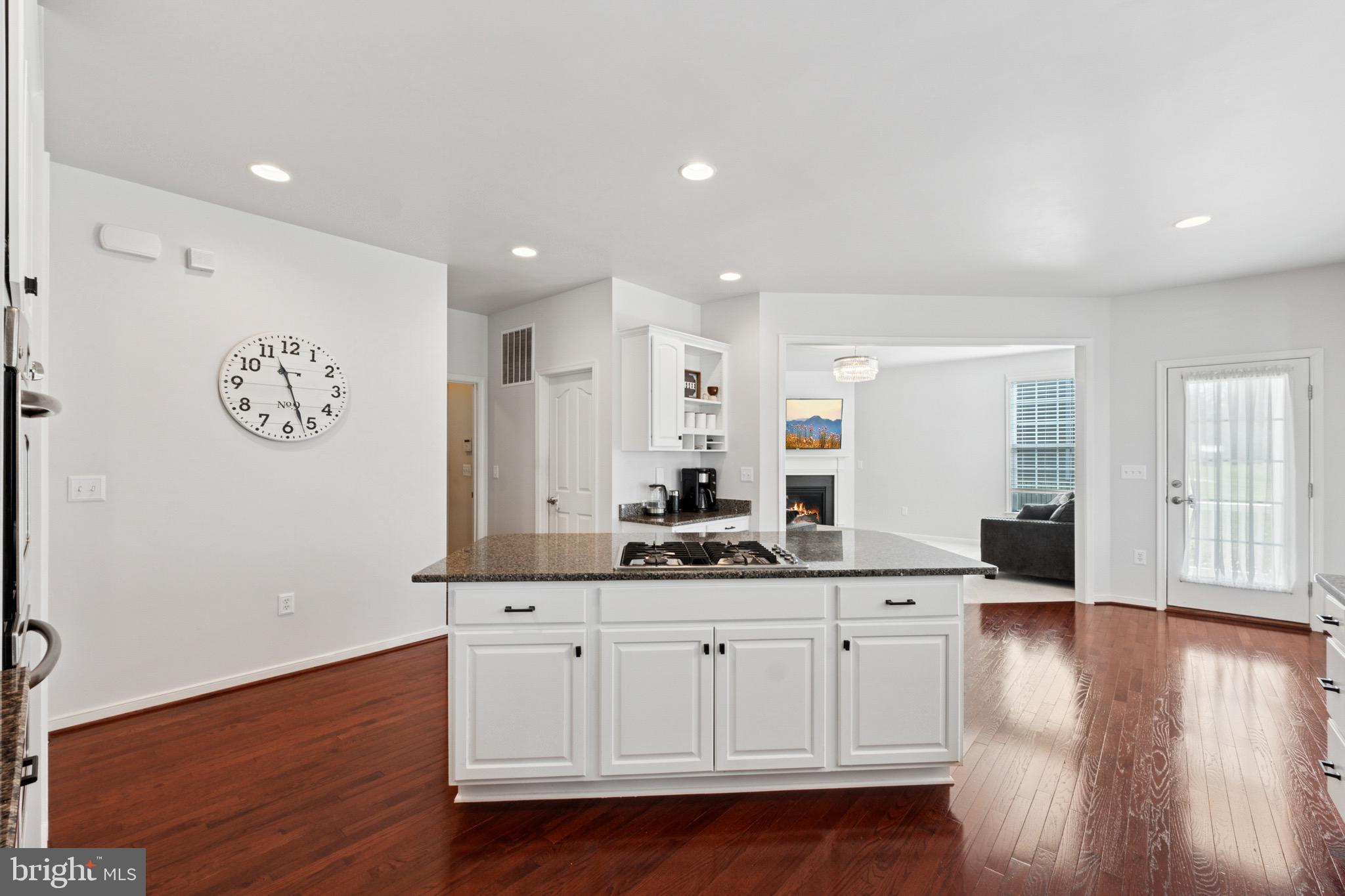 HILLS OF AQUIA - Residential