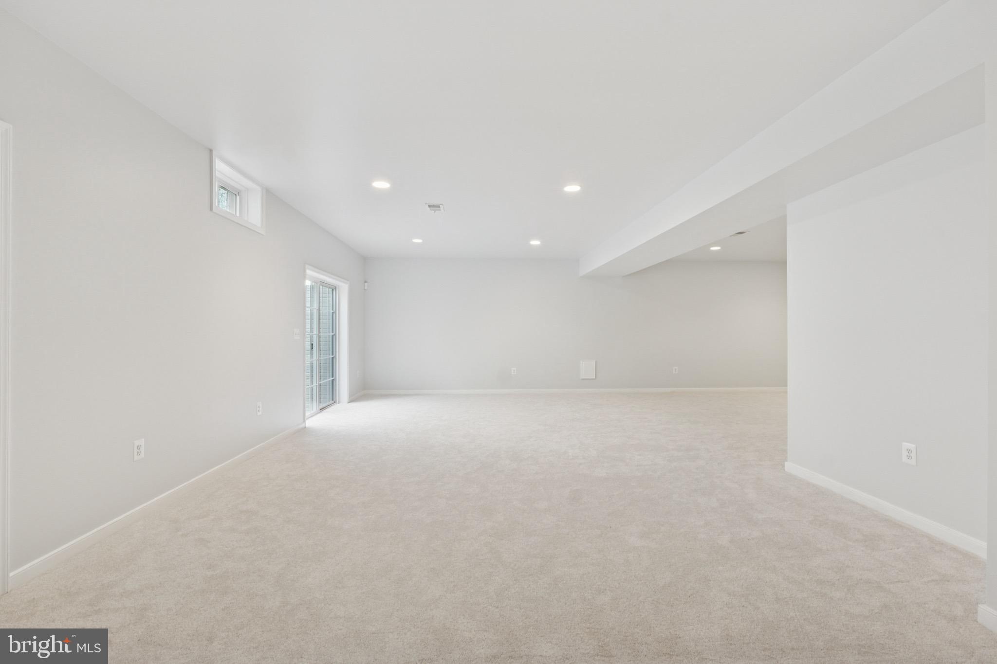 HILLS OF AQUIA - Residential