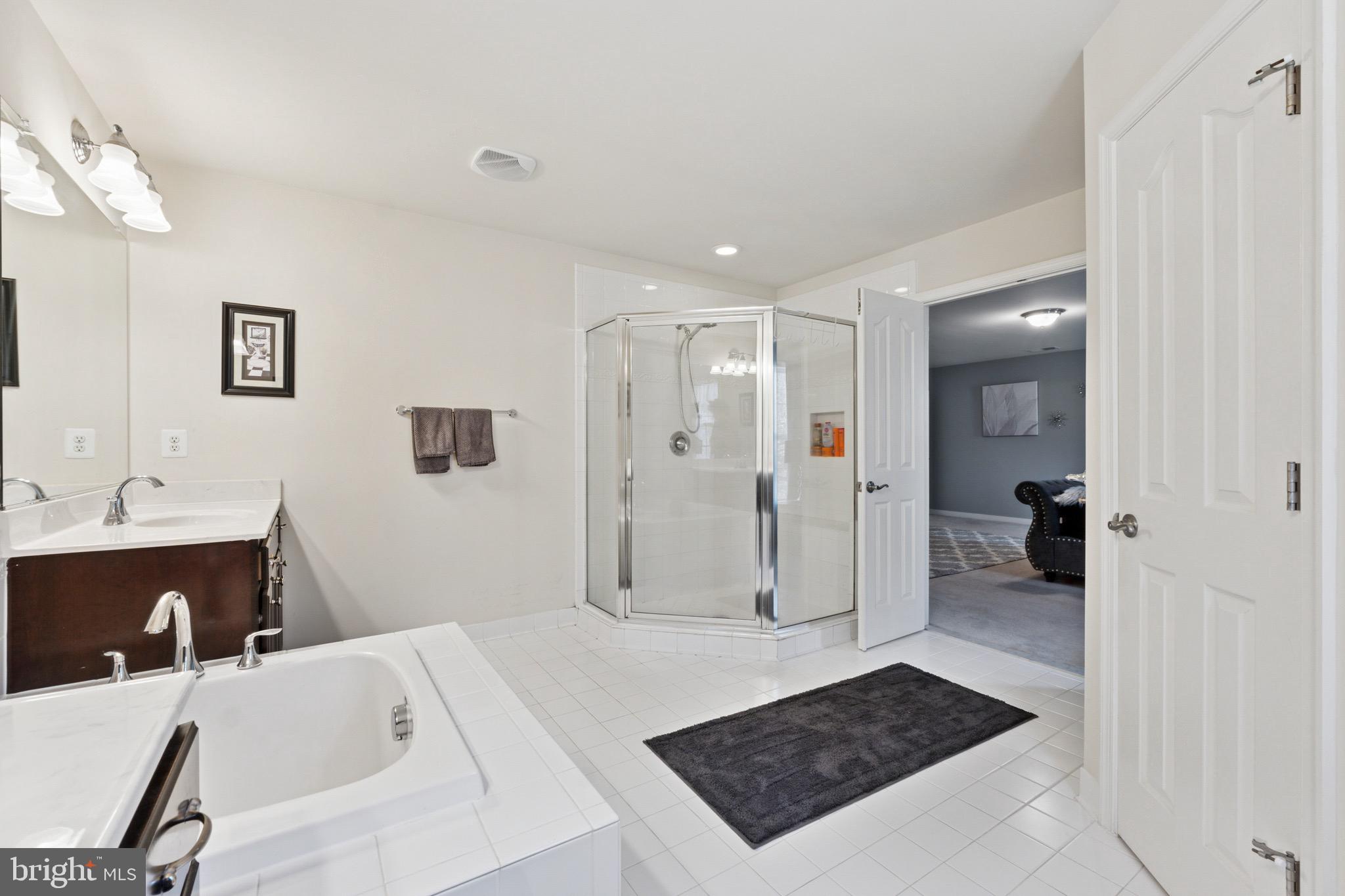 HILLS OF AQUIA - Residential