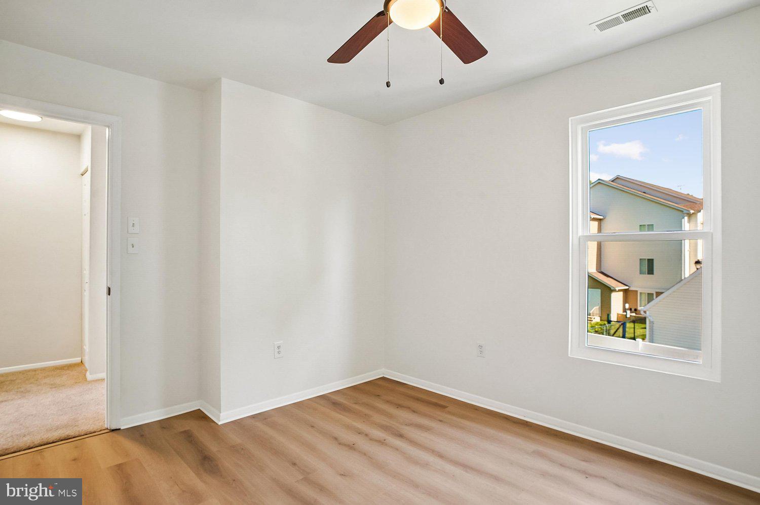 BURNT OAKS - Residential