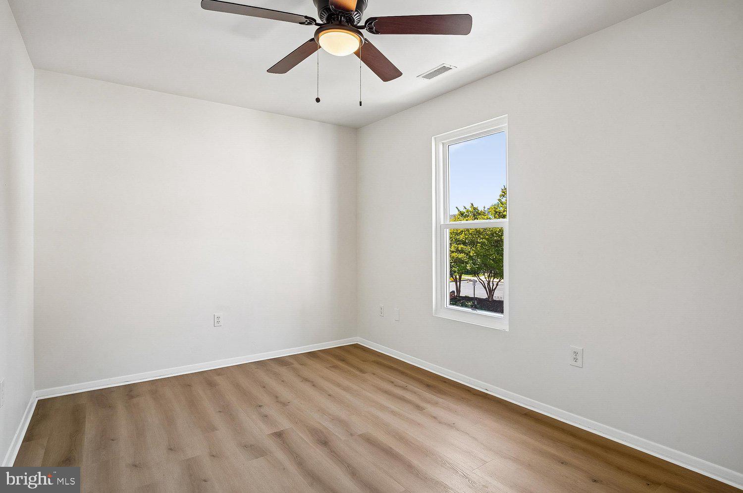 BURNT OAKS - Residential