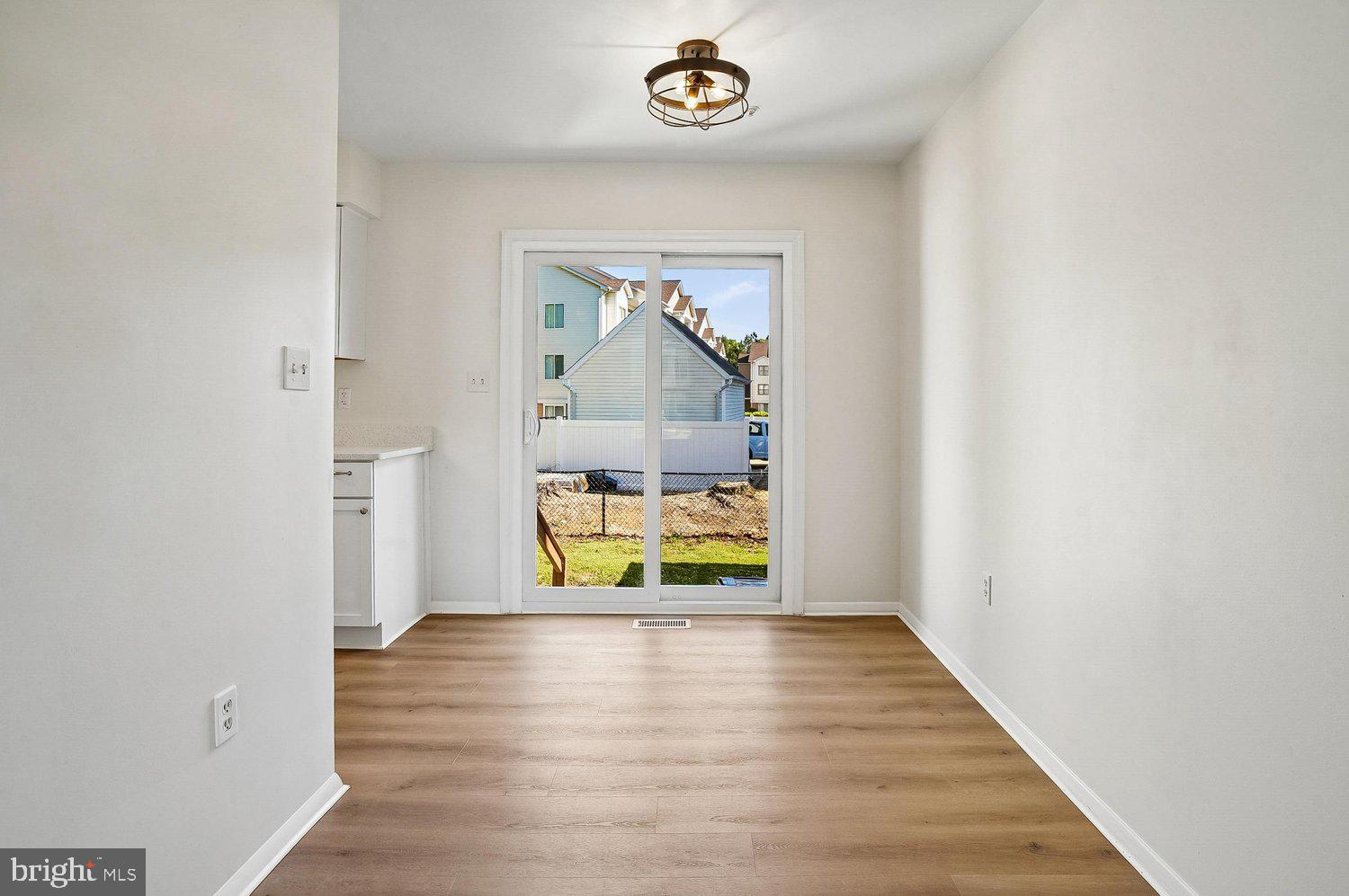BURNT OAKS - Residential