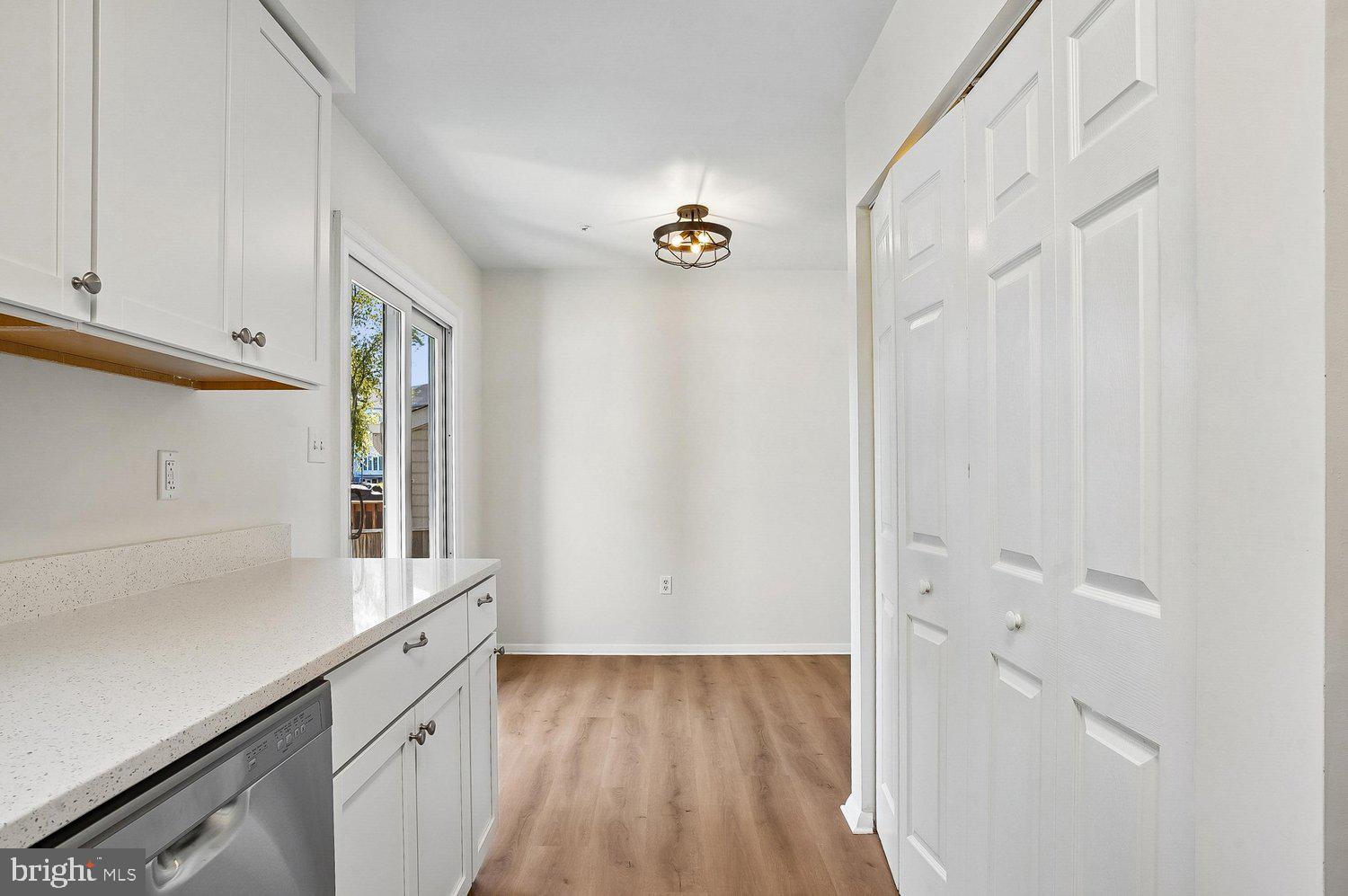 BURNT OAKS - Residential