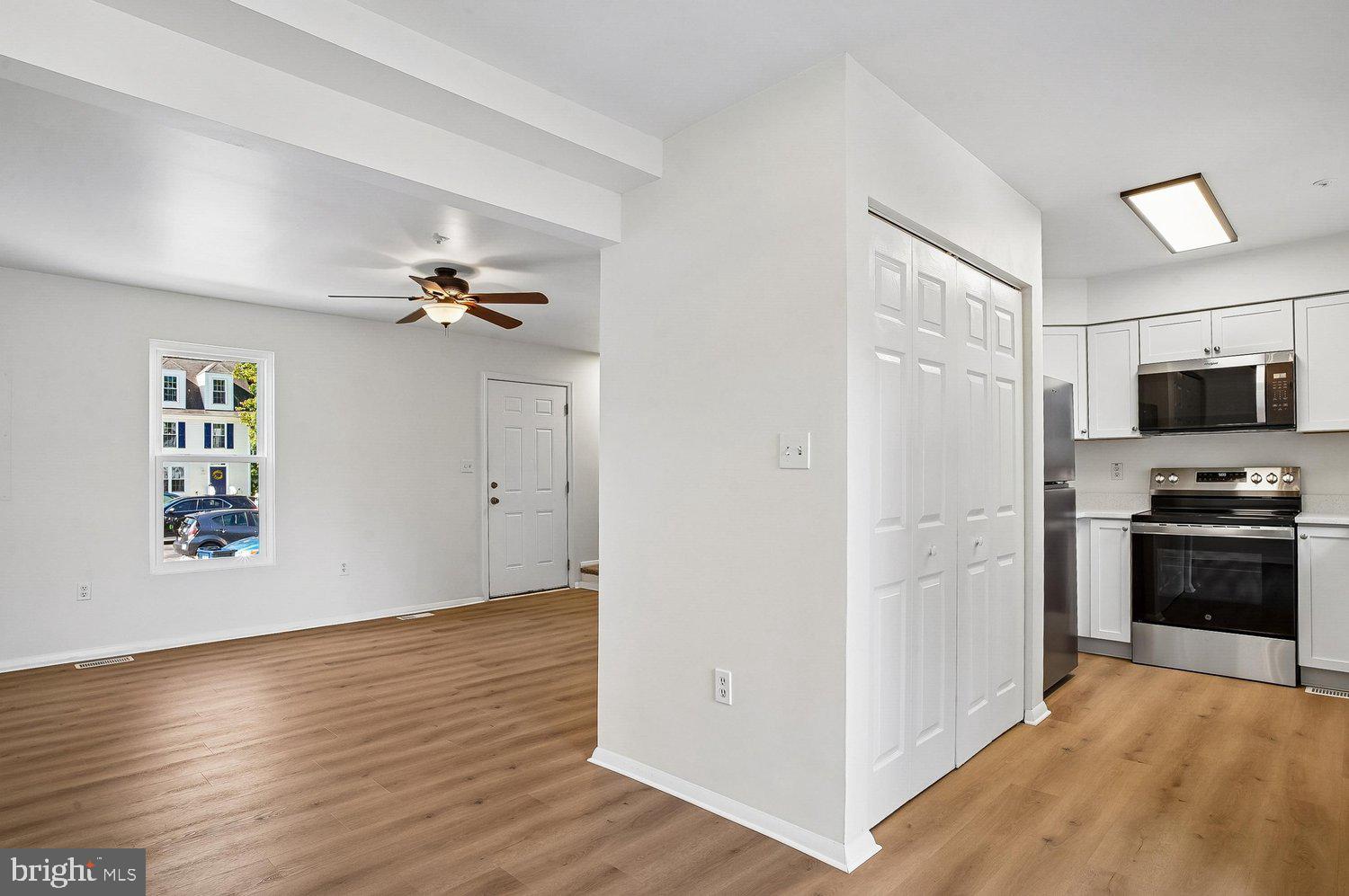 BURNT OAKS - Residential
