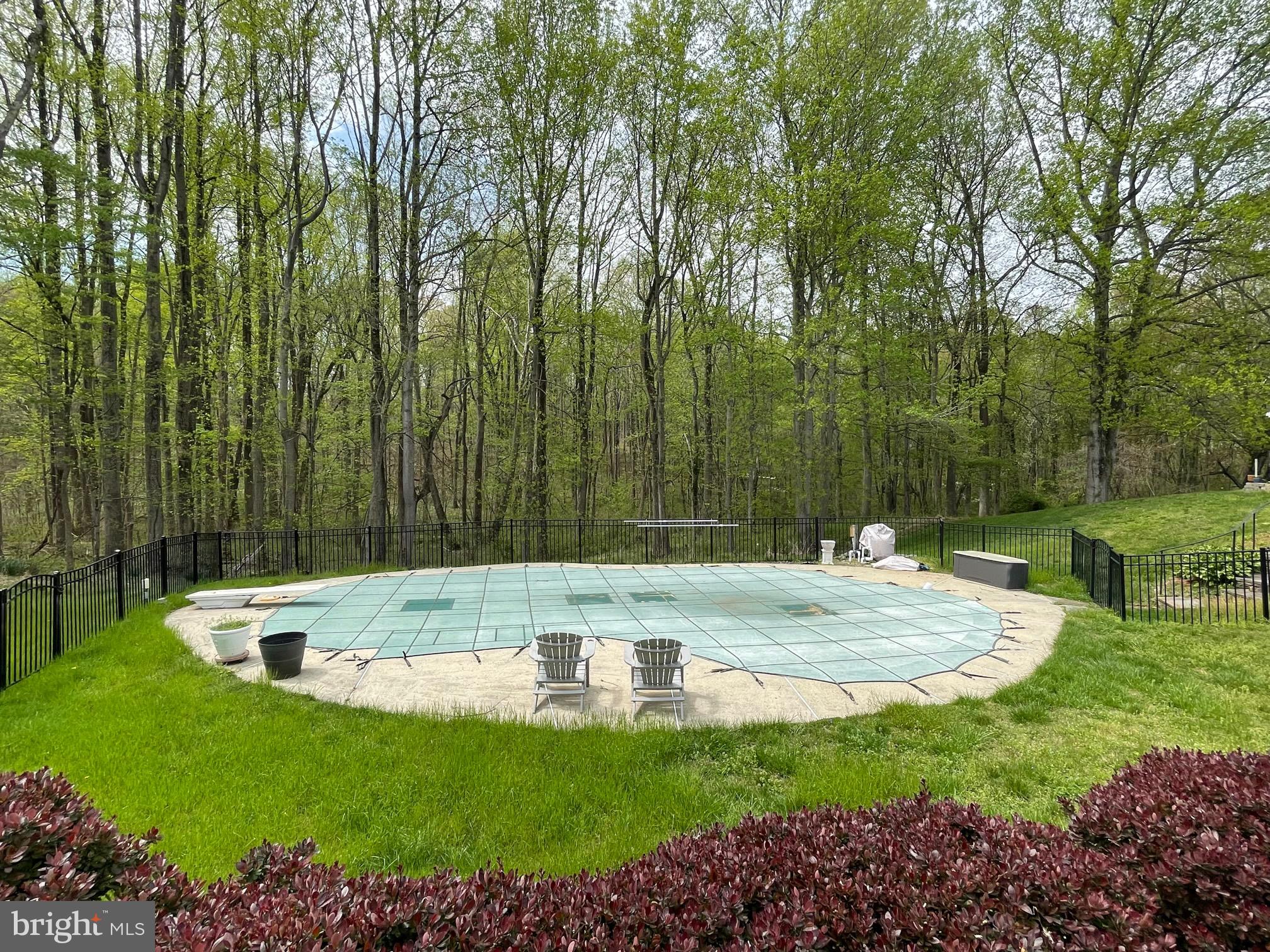 CALVERT MANOR - Residential