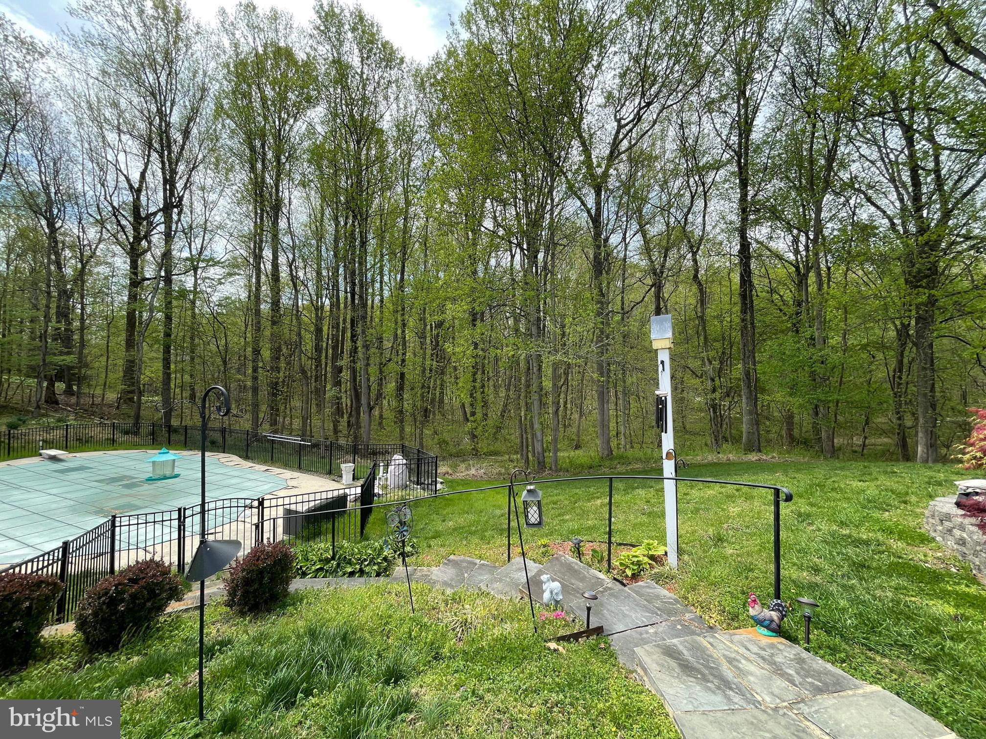 CALVERT MANOR - Residential