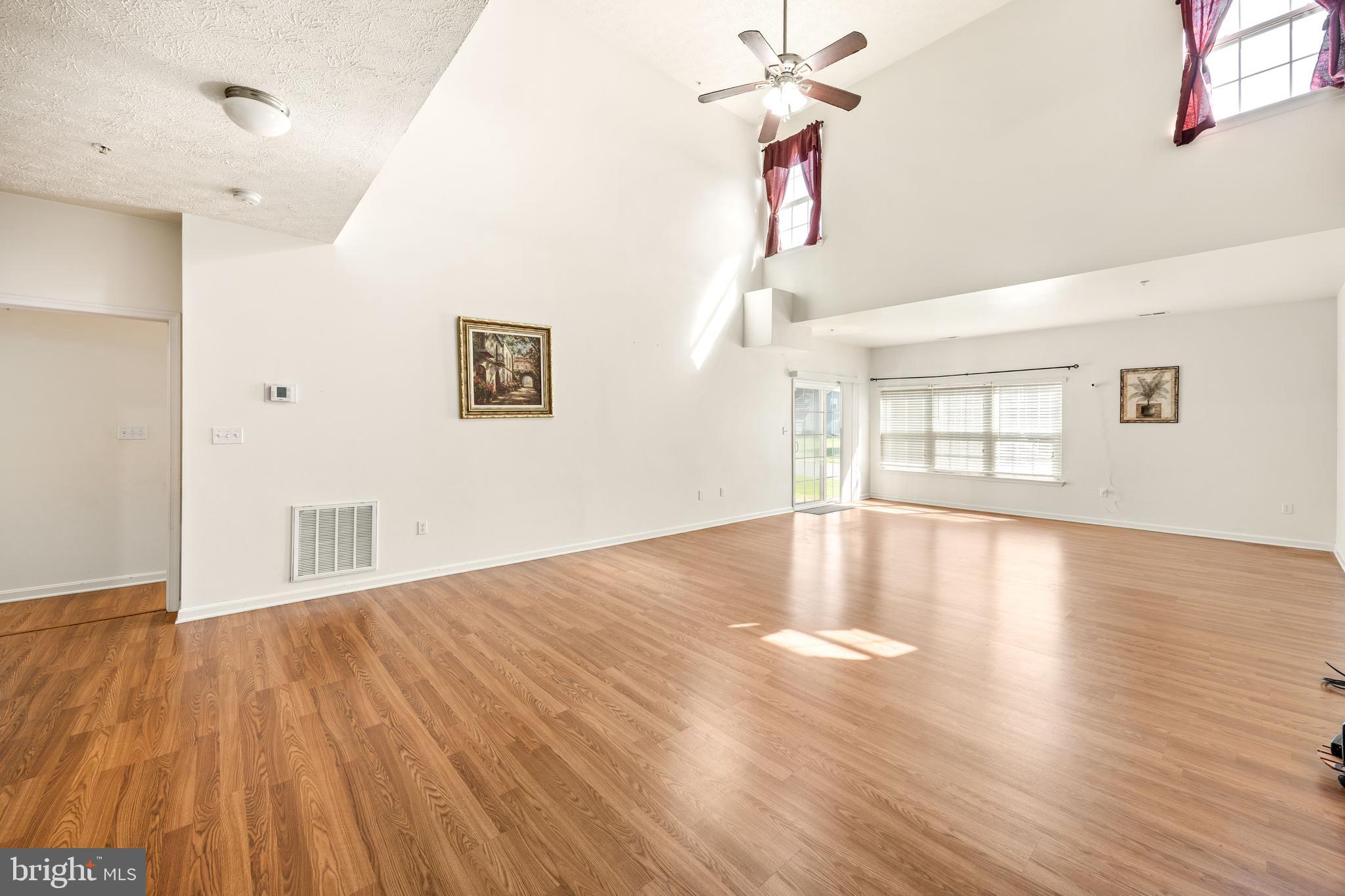 WOOD CREEK GOLF COMM - Residential